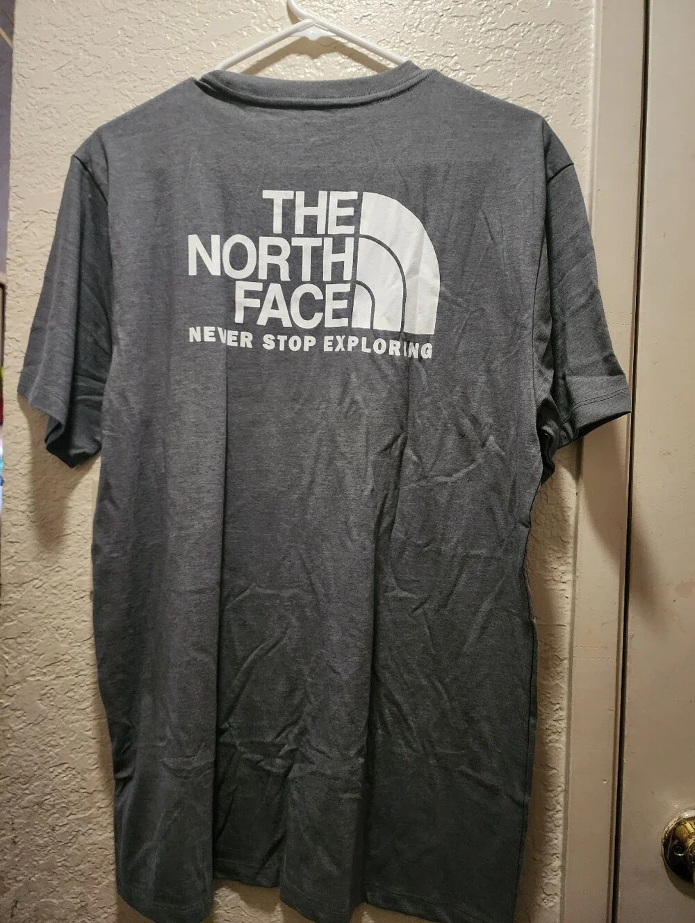 The North Face Men's Short-Sleeve Tee in Gray- MEDIUM NWT